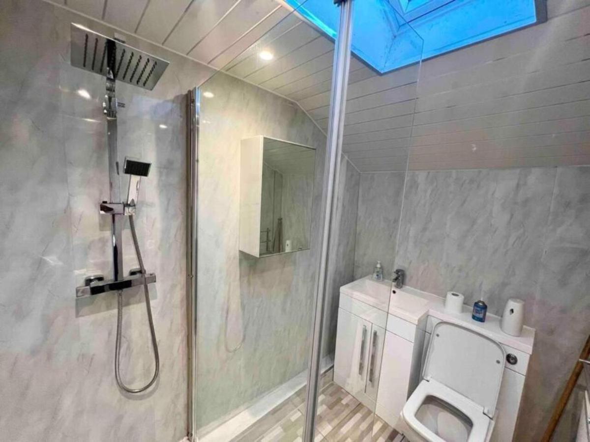 Spacious 3 Bedroom Home In Glasgow - Free Parking Exteriör bild